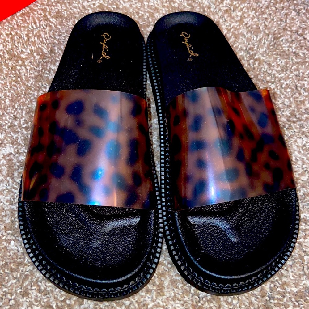 COPY - Women’s slides.